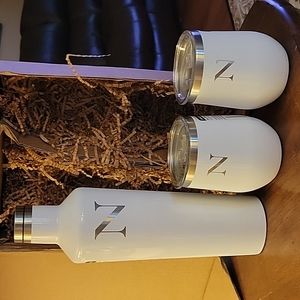Corkcicle classic 25 oz Canteen gloss white 2 12oz stemless cups N monogram New…